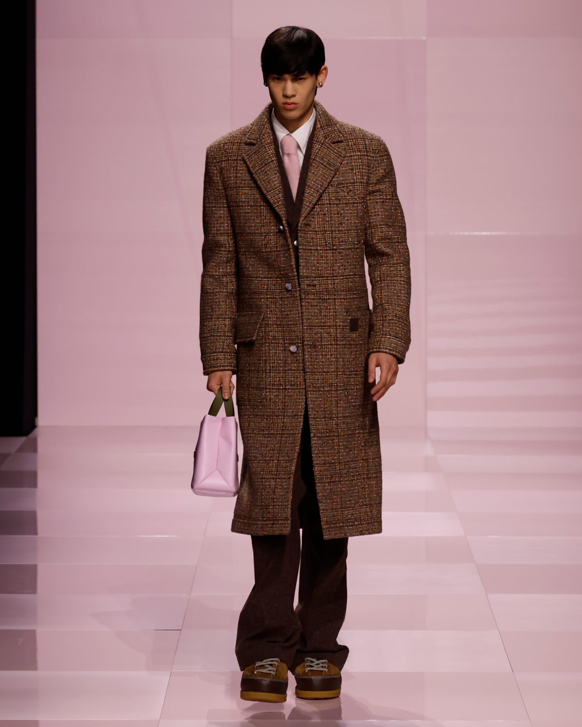 Men's Fall-Winter 2025 Show | LOUIS VUITTON
