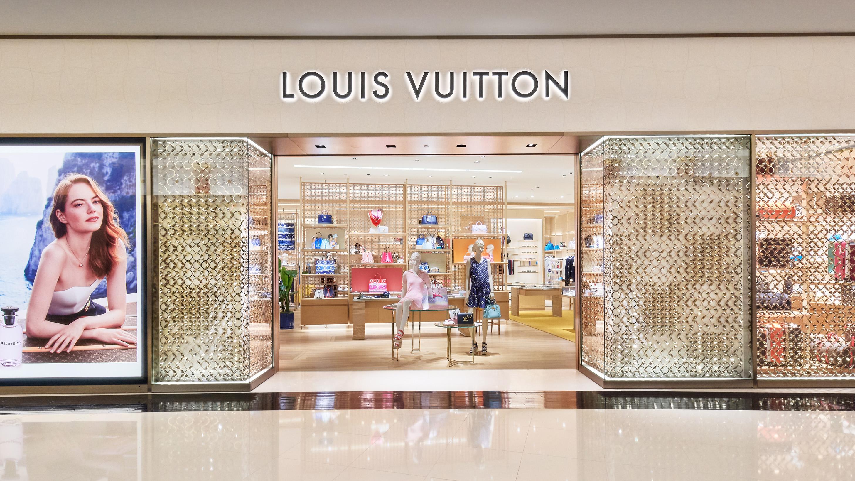 Louis Vuitton Okinawa Store in Naha, Japan | LOUIS VUITTON