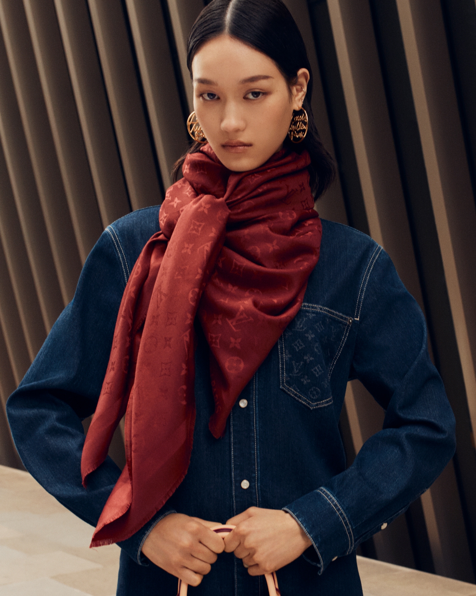 Red Shawls Accessories | LOUIS VUITTON Red Shawls Accessories | LOUIS VUITTON