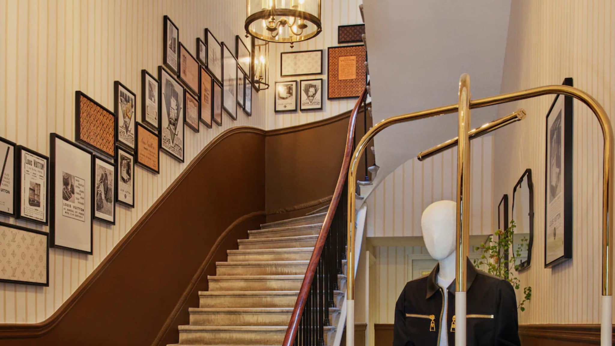 Louis Vuitton Hotel London - Pop Up Experience Store in London