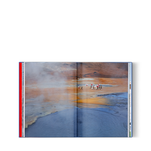 Almanach 2022 in Trunks, Travel and Home's Library Hard Cover Books collections by Louis Vuitton (Product zoom)