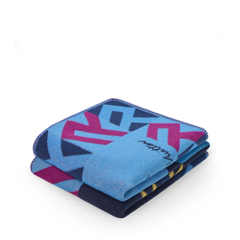 Animali Fantastici Flowers Throw Blanket in Trunks, Travel and Home's Home and Art of Dining Home Textile collections by Louis Vuitton (Product zoom)