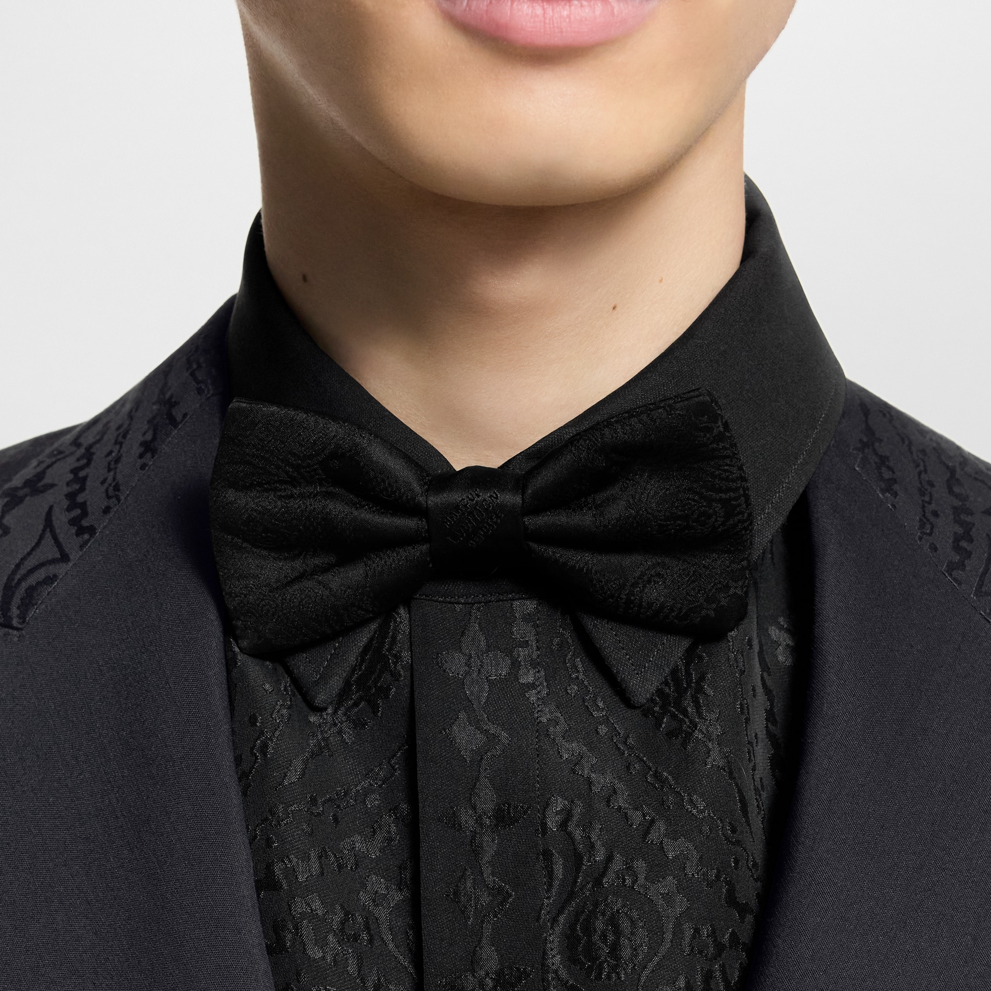 Bandana Damier Bow Tie S00 in Men