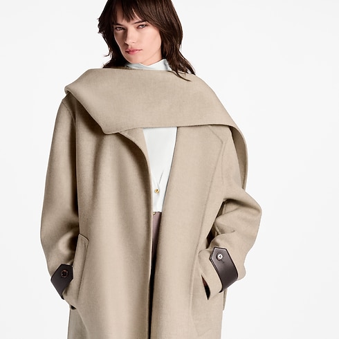 Blanket Scarf Coat in Women's Ready-to-Wear Coats and Jackets collections by Louis Vuitton (Product zoom)