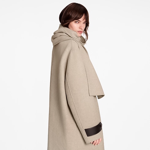 Blanket Scarf Coat in Women's Ready-to-Wear Coats and Jackets collections by Louis Vuitton (Product zoom)