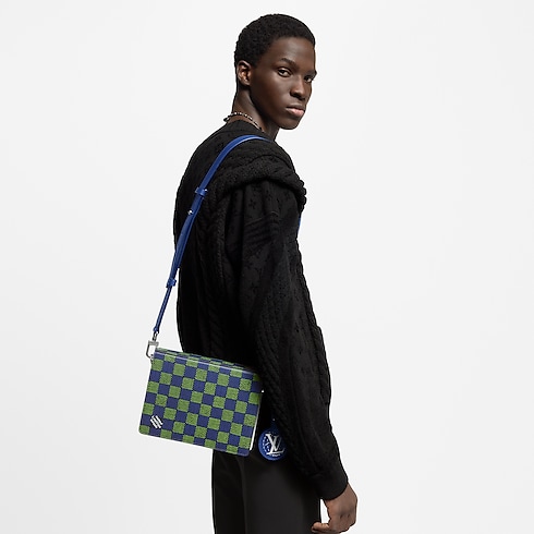 Book Messenger Other Damier Canvas in Bags and Small Leather Goods's Men Bags Newness collections by Louis Vuitton (Product zoom)