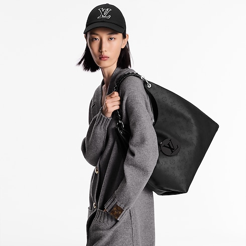 Carmel Hobo Mahina Leather in Bags and Small Leather Goods's Women Bags New In collections by Louis Vuitton (Product zoom)