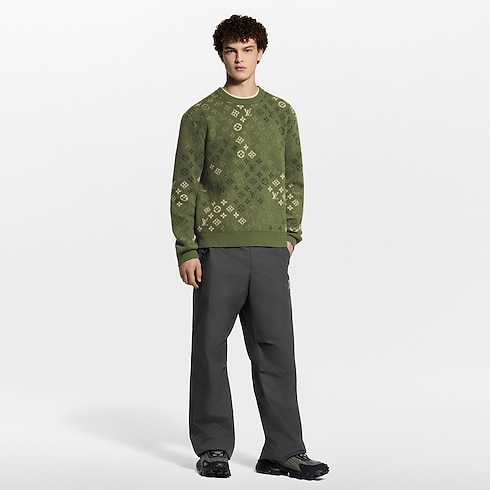 Casual Outdoor Pants in Men's Ready-to-Wear Trousers collections by Louis Vuitton (Product zoom)