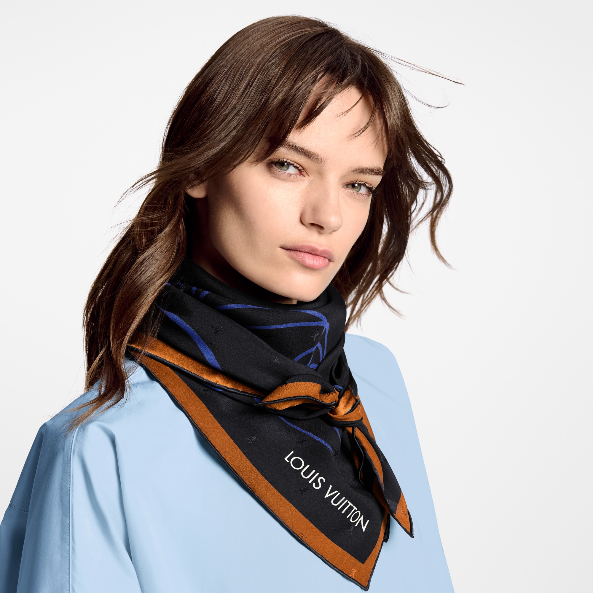 Chemin Faisant By Andree Putman Square 90 S00 in Women