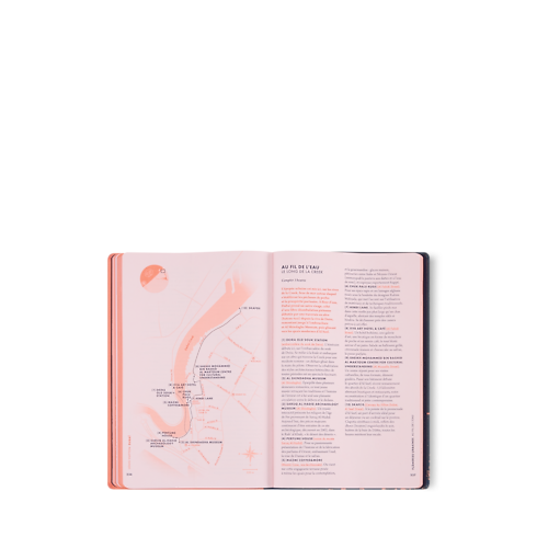 City Guide Dubaï in Trunks, Travel and Home's Library City Guide collections by Louis Vuitton (Product zoom)