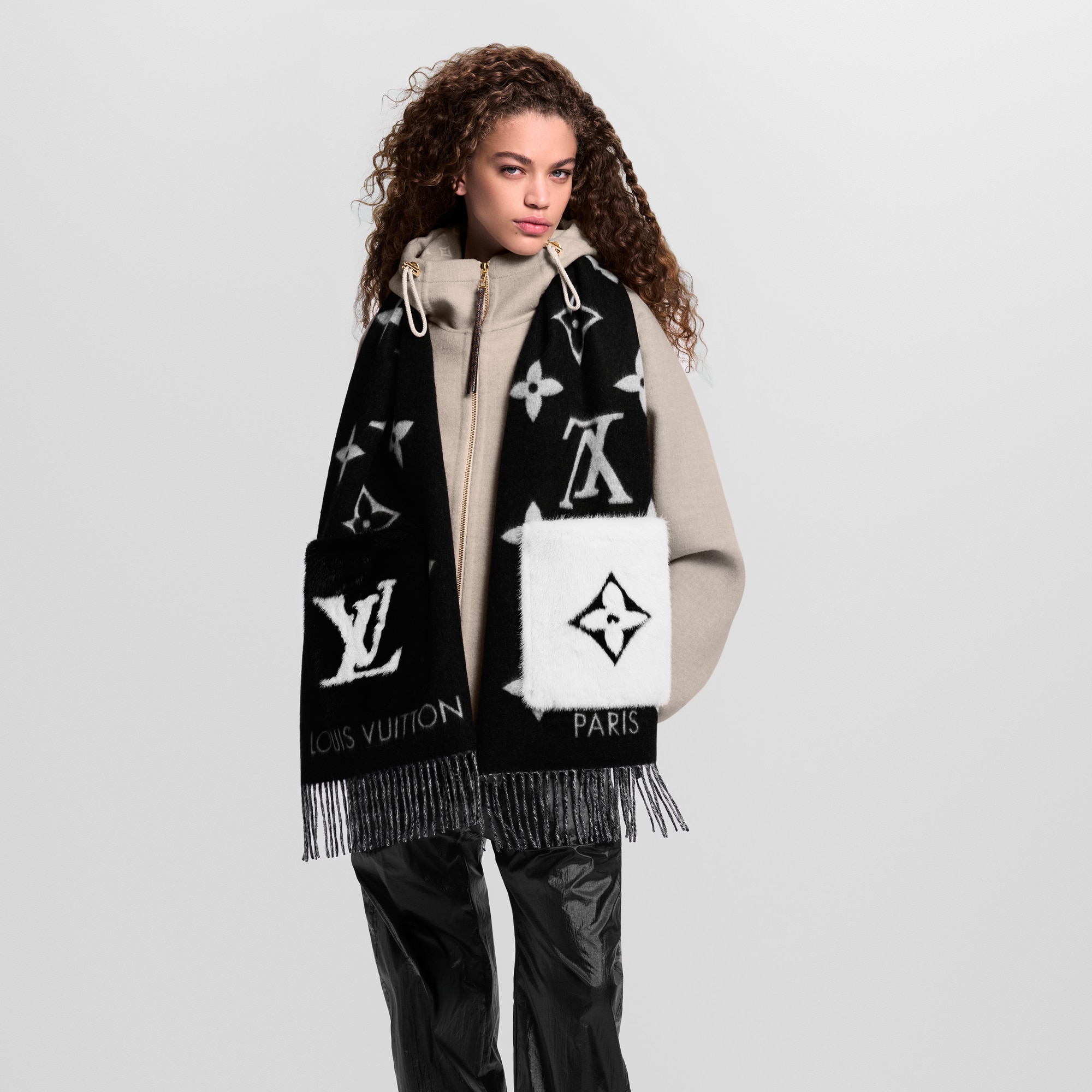 Cold Reykjavik Scarf S00 in Women