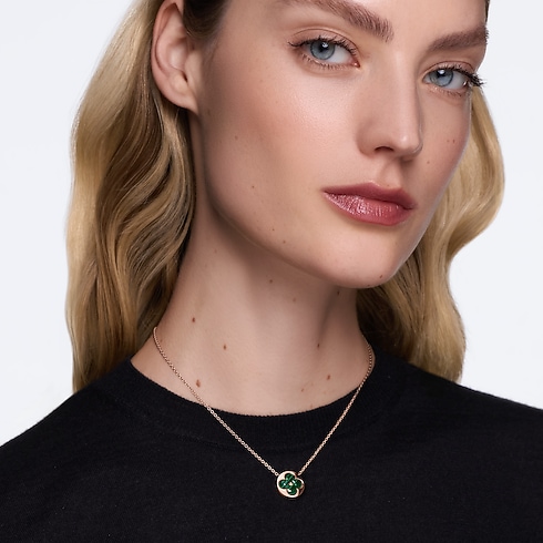 Color Blossom M Sun Pendant, Pink Gold and Malachite in Jewellery's Categories Necklaces and Pendants collections by Louis Vuitton (Product zoom)