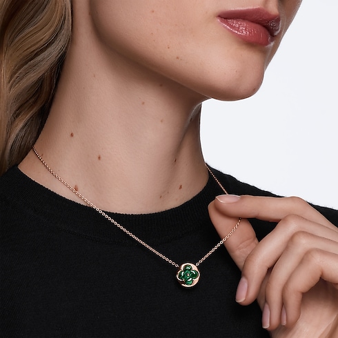 Color Blossom M Sun Pendant, Pink Gold and Malachite in Jewellery's Categories Necklaces and Pendants collections by Louis Vuitton (Product zoom)
