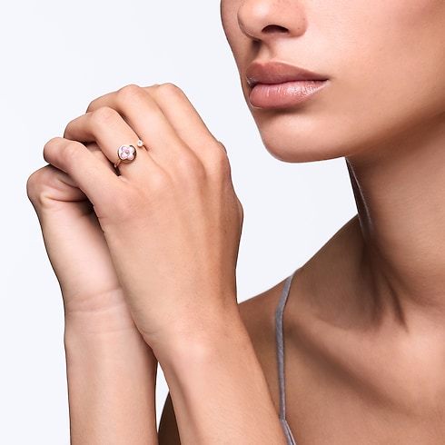Color Blossom Mini Sun Ring, Pink Gold, Pink Mother-of-Pearl and Diamond worn view