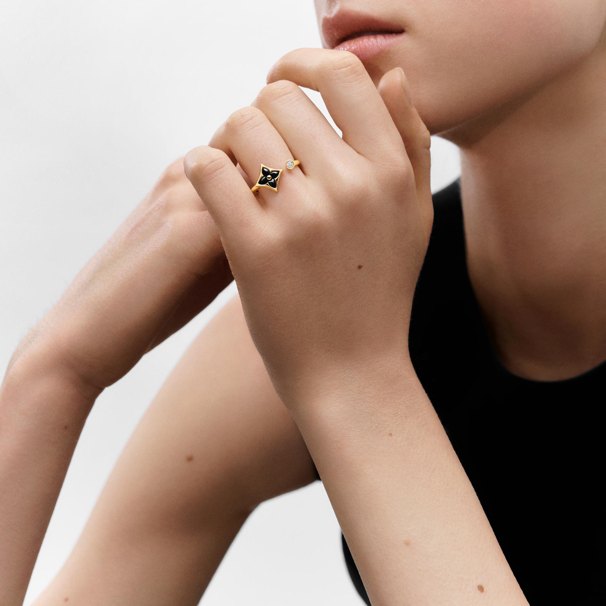 Colour Blossom Mini Star Ring, Yellow Gold, Onyx And Diamond  in Jewellery