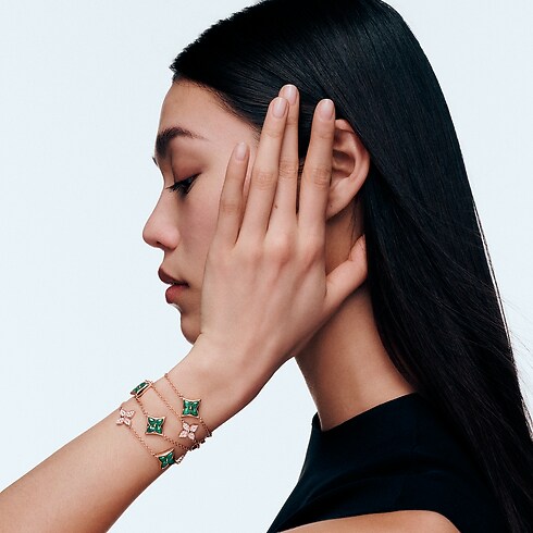 Colour Blossom Multi Star Sautoir in Jewellery's Categories Necklaces and Pendants collections by Louis Vuitton (Product zoom)