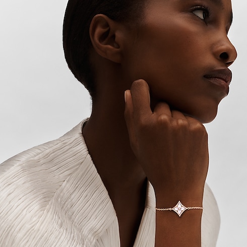 colour Blossom star bracelet, pink gold and white mother-of-pearl in Jewellery's Categories All Fine Jewellery collections by Louis Vuitton (Product zoom)