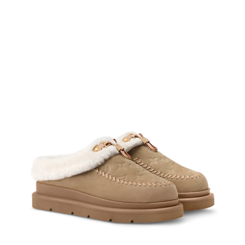 Noé-Where Vivienne Monogram Canvas in Women's Wallets and Small Leather Goods Wallets on Chain and Micro Bags collections by Louis Vuitton