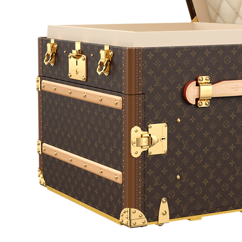 Courrier Lozine Carre Gauche Trunk Monogram Canvas in Trunks, Travel and Home's Trunks and Boxes Trunks and Suitcases collections by Louis Vuitton (Product zoom)