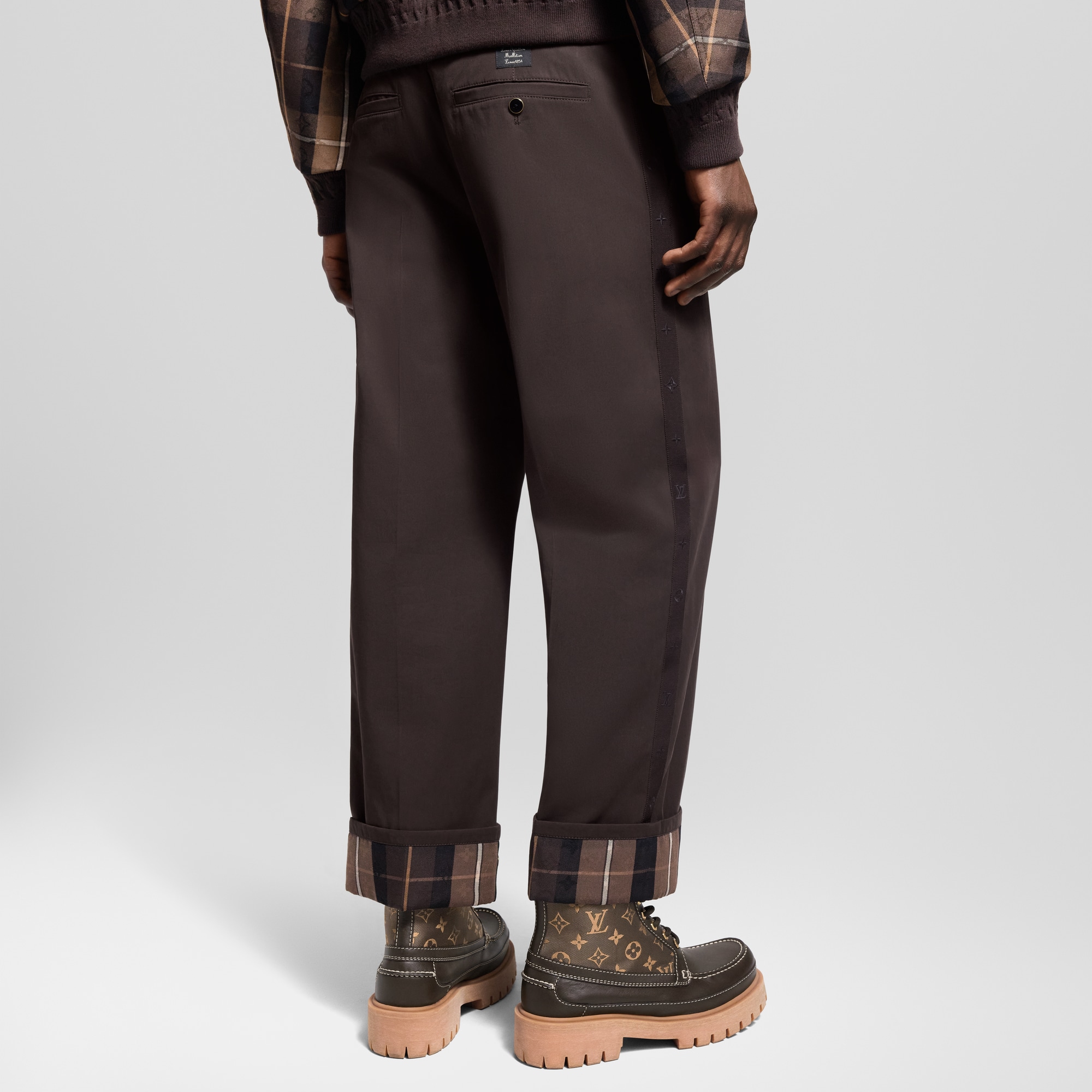 Cropped Chino Pants  Men Ready-to-Wear Trousers | LOUIS VUITTON (Product zoom)