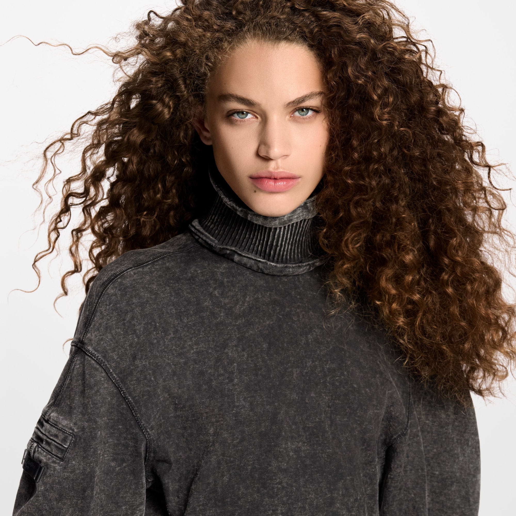 Curve Hem Sweater  in Women