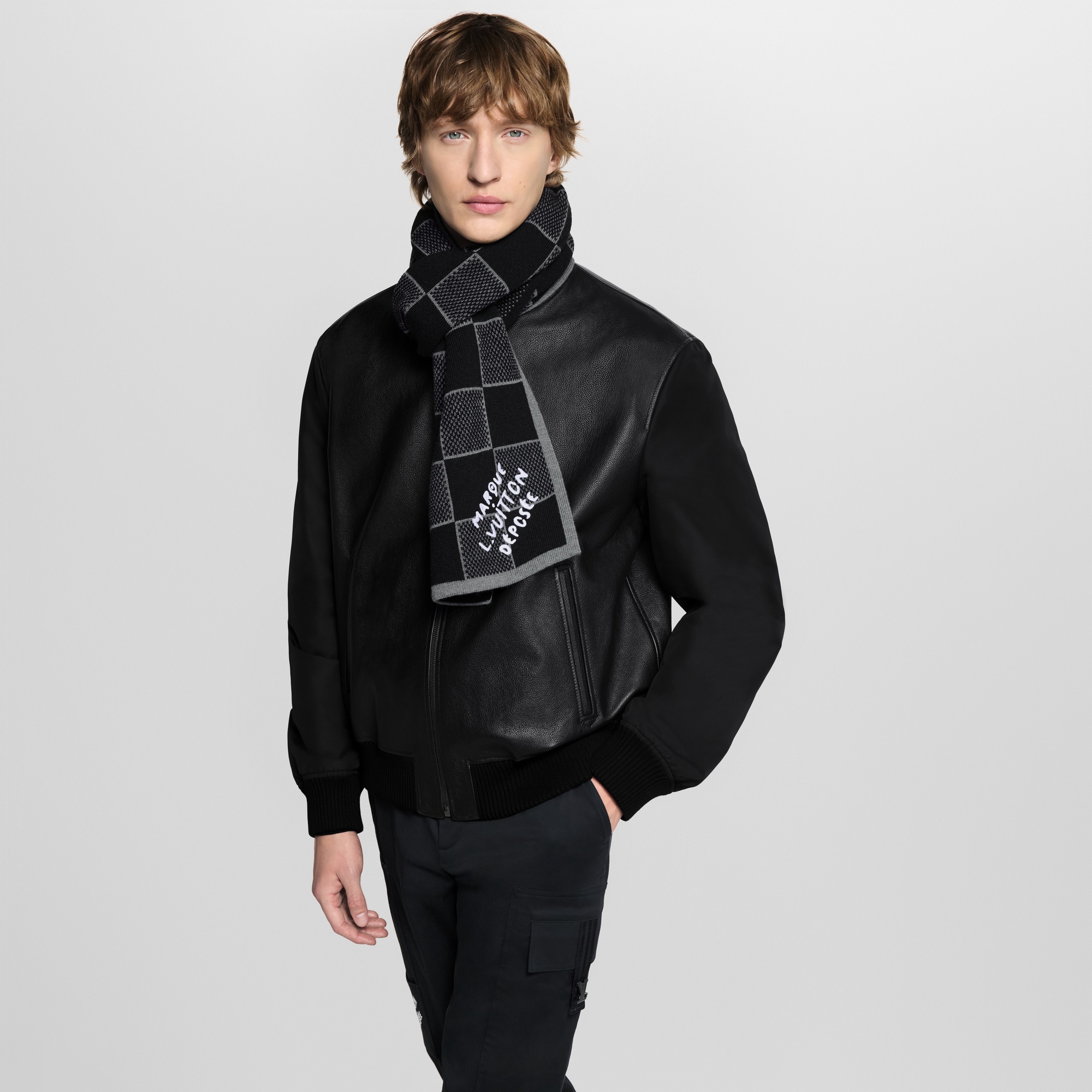 Damier Heritage Scarf S00 in Men