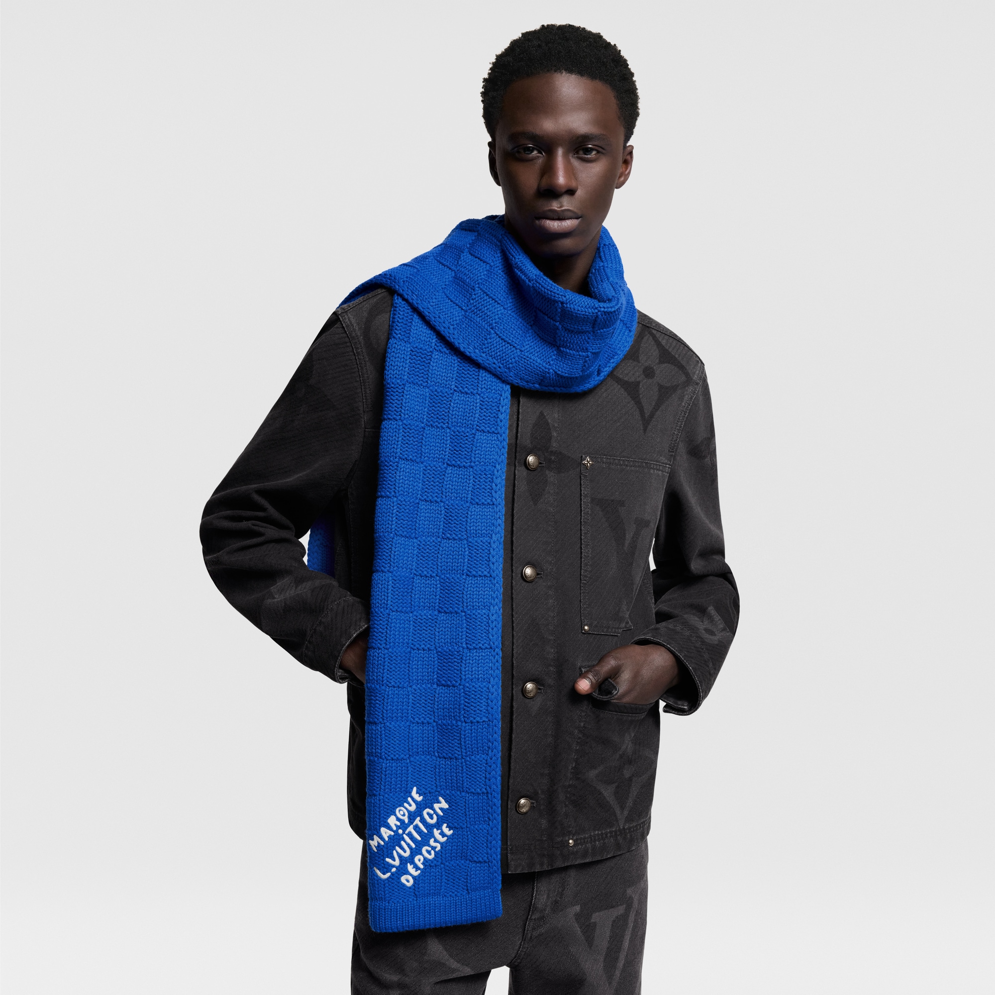 Damier Snug Scarf S00 in Men