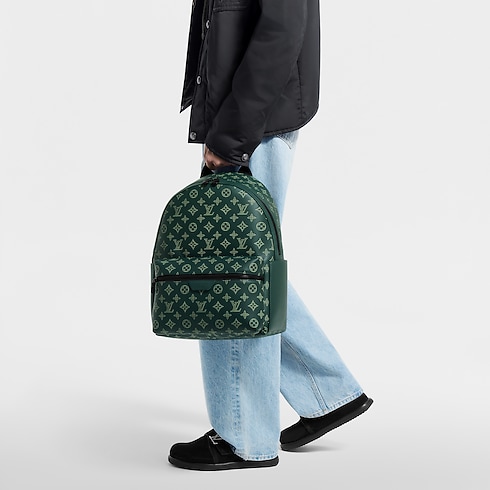 Discovery Backpack PM Monogram Shadow Leather in Bags and Small Leather Goods's Men Bags Newness collections by Louis Vuitton (Product zoom)
