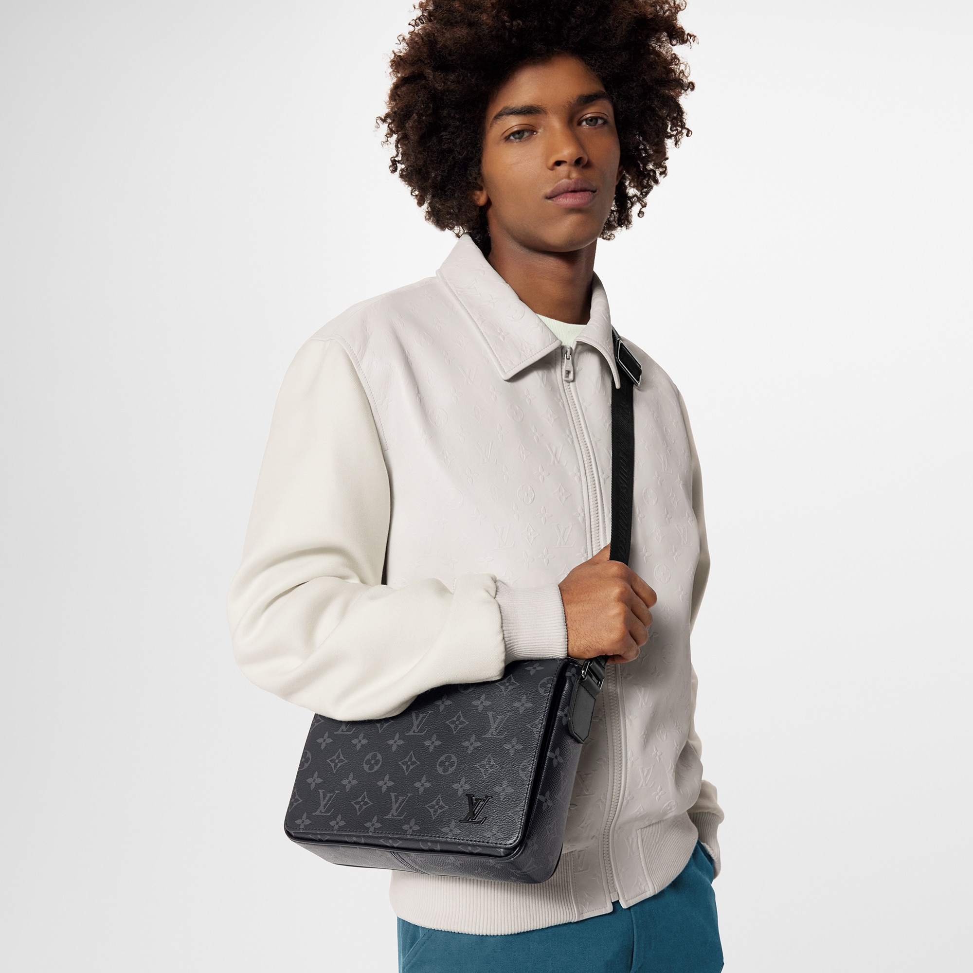 District PM Messenger Bag Monogram Eclipse in Men