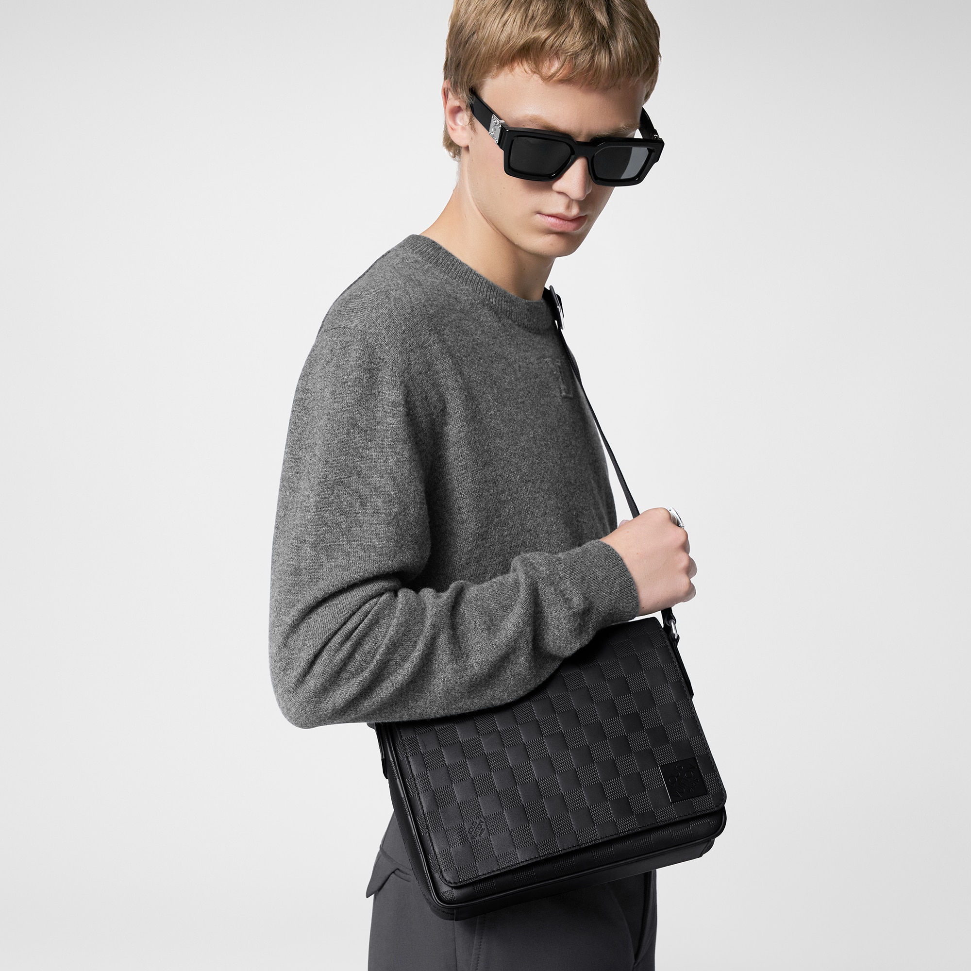 District PM Messenger Bag Damier Infini Leather in Men