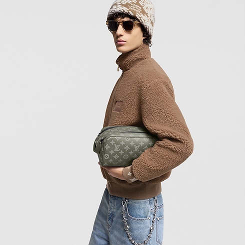 Dopp Kit Monogram Shadow in Men's Travel Travel Accessories and Organisers collections by Louis Vuitton (Product zoom)