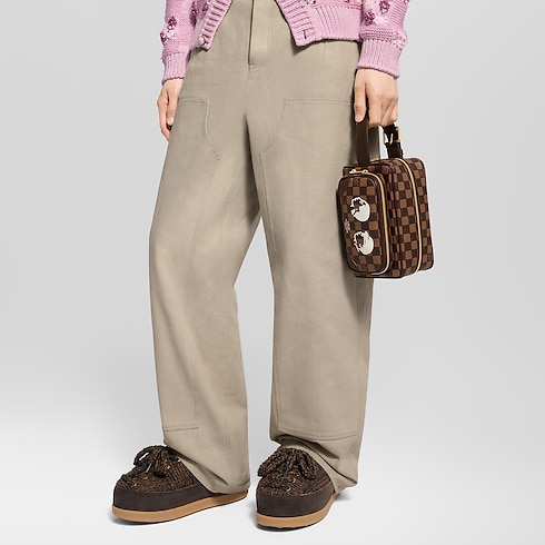 Dopp Kit Damier Ebene Canvas in Men's Travel Travel Accessories and Organisers collections by Louis Vuitton (Product zoom)