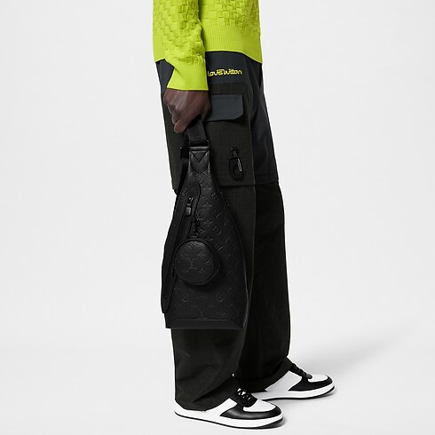 Duo Slingbag Monogram Shadow Leather in Men's Bags All Collections collections by Louis Vuitton (Product zoom)