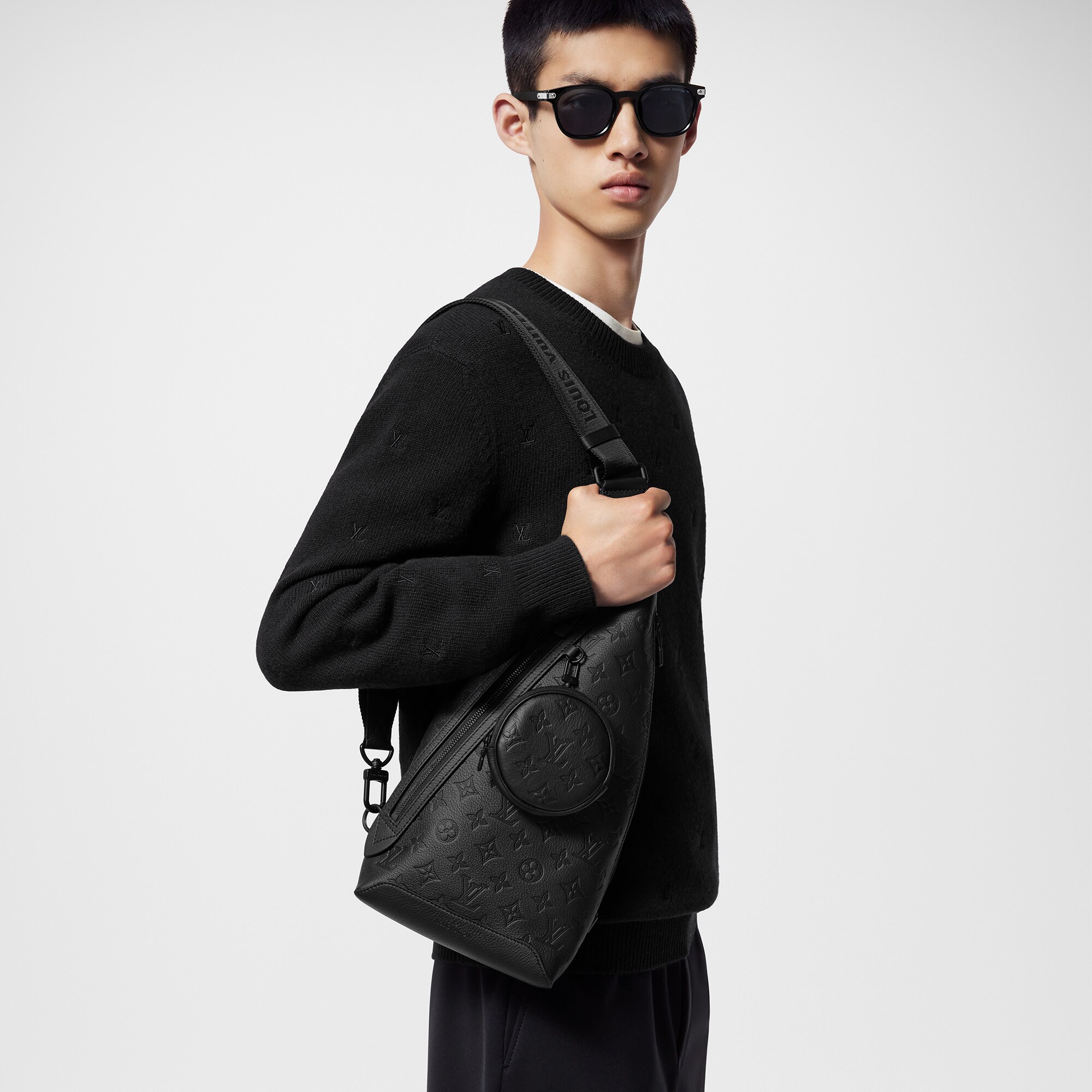 Duo Slingbag Monogram Shadow Leather in Men