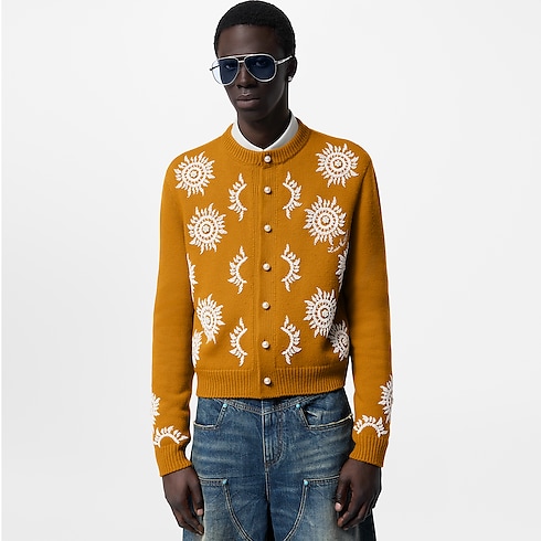 Embroidered Merino Wool Cardigan in Men's Ready-to-Wear Knitwear and Sweatshirts collections by Louis Vuitton (Product zoom)