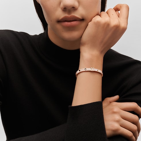 Empreinte Bangle, Pink Gold And Pavé Diamonds in Jewellery's Categories All Fine Jewellery collections by Louis Vuitton (Product zoom)