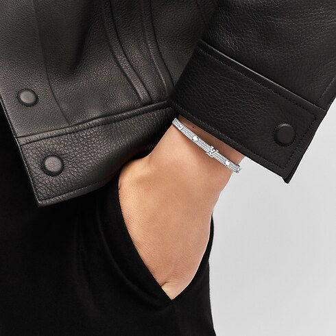 Empreinte Bangle, White Gold and Diamonds in Jewellery's Categories All Fine Jewellery collections by Louis Vuitton (Product zoom)