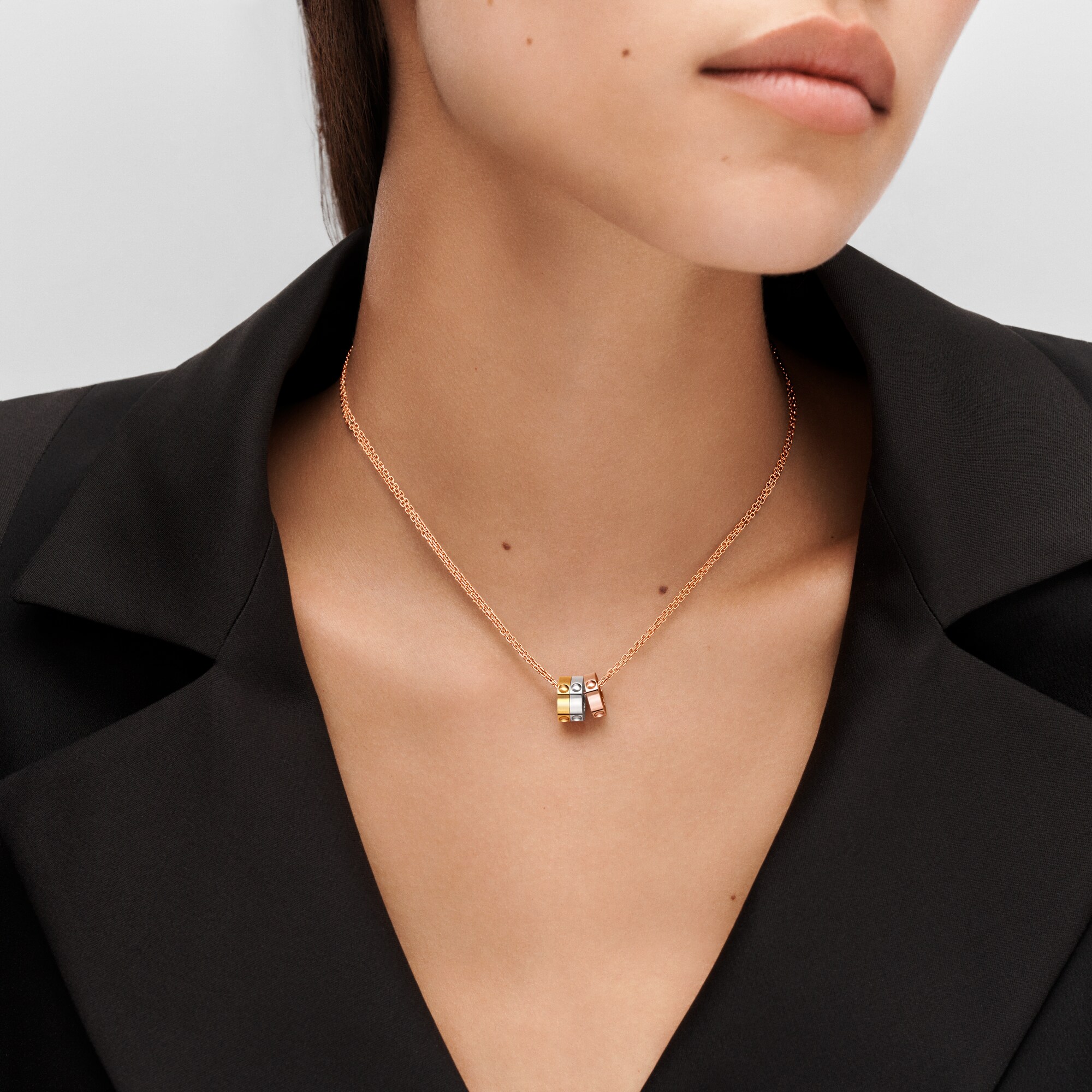 Empreinte Pendant, 3 Golds - Jewellery | LOUIS VUITTON