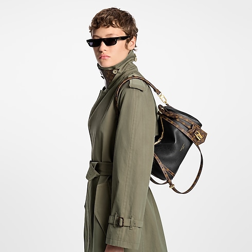 Express PM Fashion Leather in Women's Handbags Handbags collections by Louis Vuitton (Product zoom)