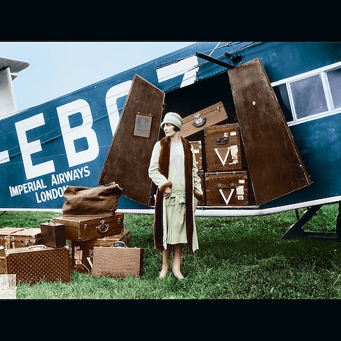 Extraordinary Voyages in Trunks, Travel and Home's Library Hard Cover Books collections by Louis Vuitton (Product zoom)