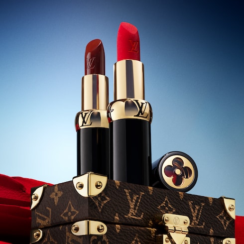 Eye Liner Brush in Perfumes and Beauty 's Beauty Accessories } collections by Louis Vuitton