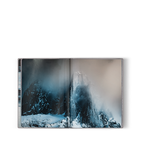 Fashion Eye British Columbia in Trunks, Travel and Home's Library Fashion Eye collections by Louis Vuitton (Product zoom)