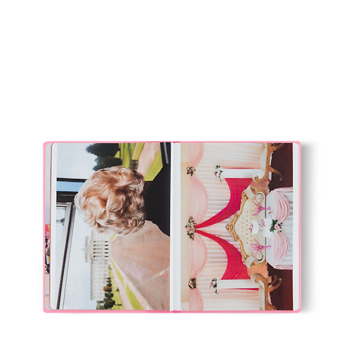 Fashion Eye United Kingdom in Trunks, Travel and Home's Library Fashion Eye collections by Louis Vuitton (Product zoom)