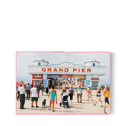 Fashion Eye United Kingdom in Trunks, Travel and Home's Library Fashion Eye collections by Louis Vuitton (Product zoom)