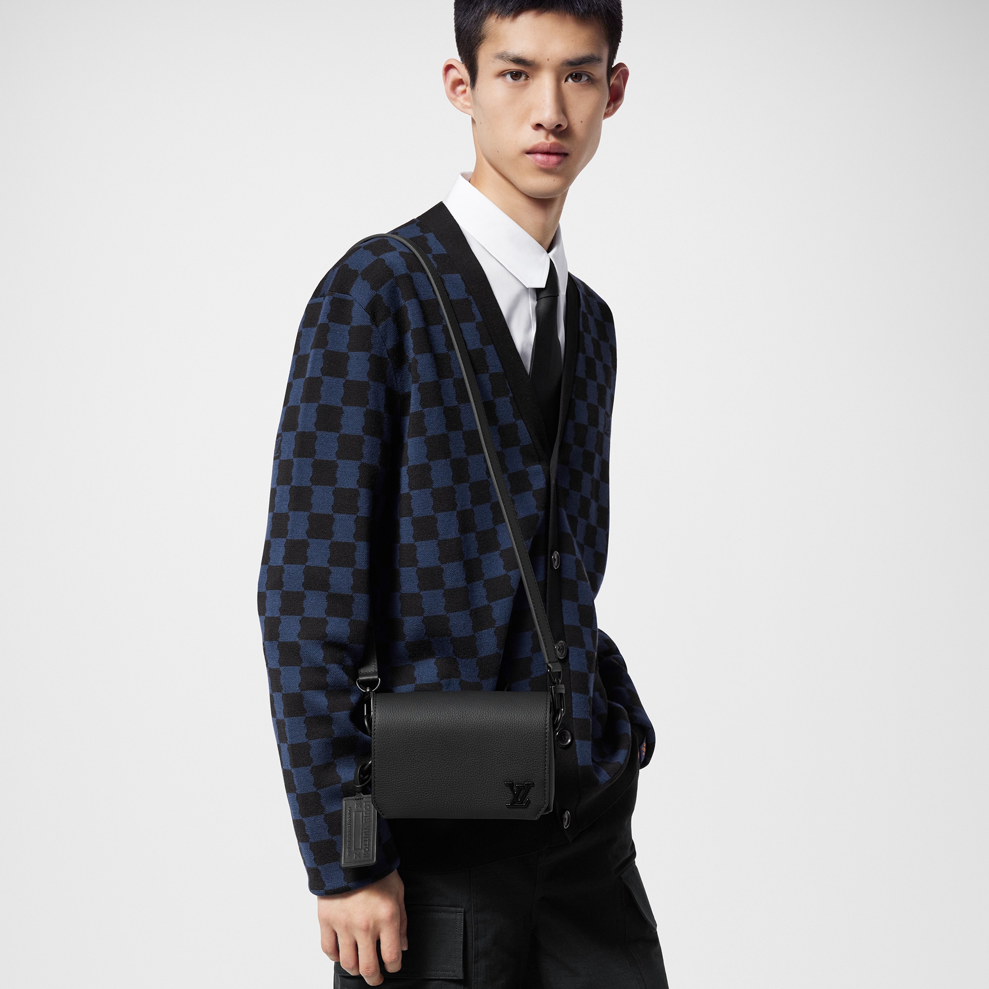Fastline Wearable Wallet LV Aerogram in Men