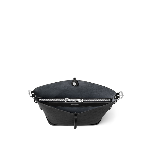 Flore Mahina Leather in Women's Handbags Handbags collections by Louis Vuitton (Product zoom)