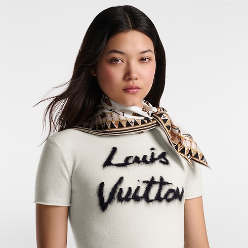 From The Cloud Square 70 S00 in Women's Accessories Silk Squares and Bandeaux collections by Louis Vuitton (Product zoom)