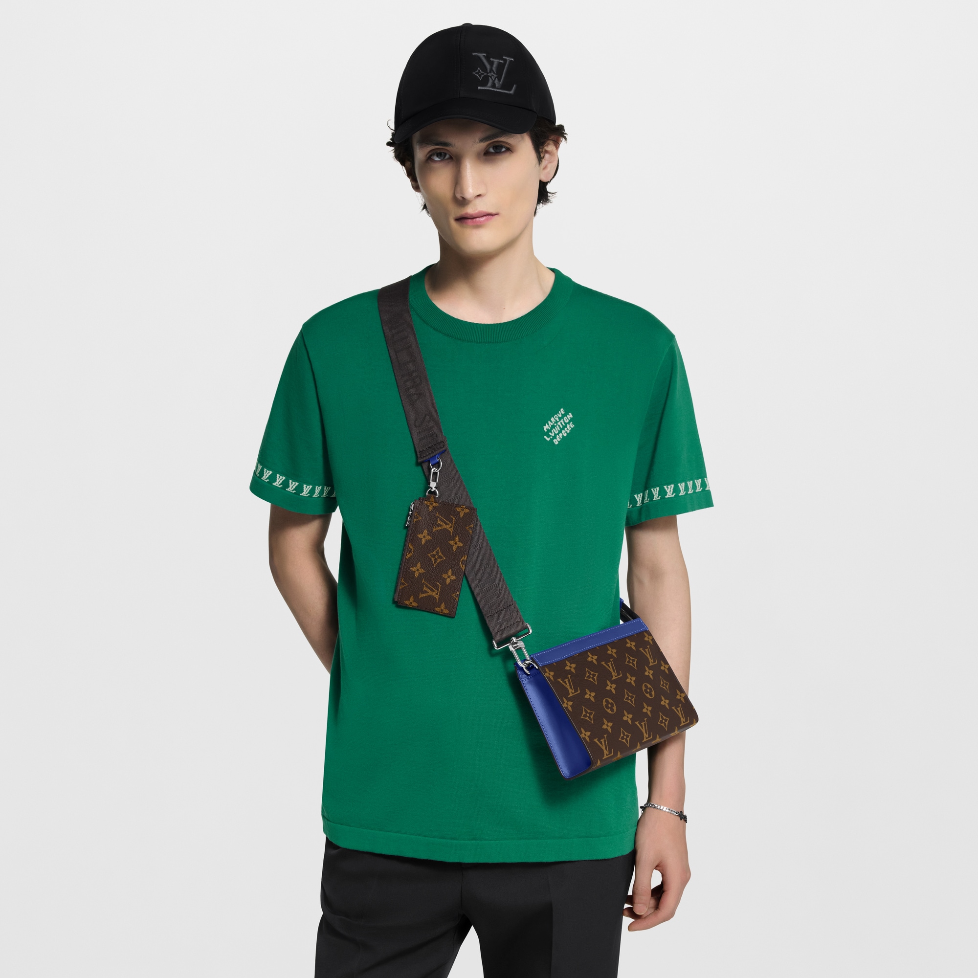 Gaston Wearable Wallet G73 in Bags and Small Leather Goods