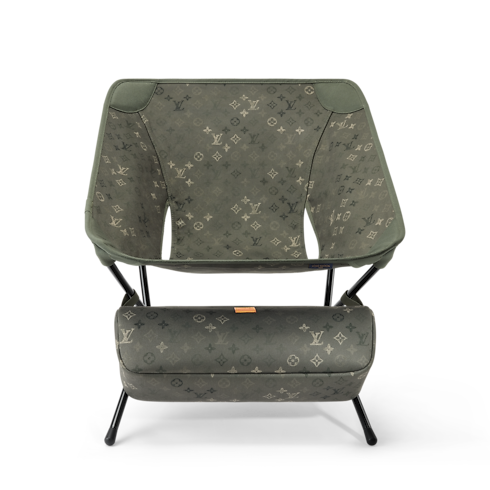 Glamping Chair S00 in Trunks, Travel and Home's Sport and Games } collections by Louis Vuitton (Product zoom)