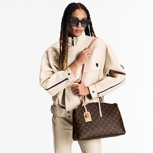 Grand Palais Tote Bag Monogram Canvas in Women's Handbags Handbags collections by Louis Vuitton (Product zoom)